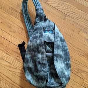 Kavu Rope Sling Bag - forest print
